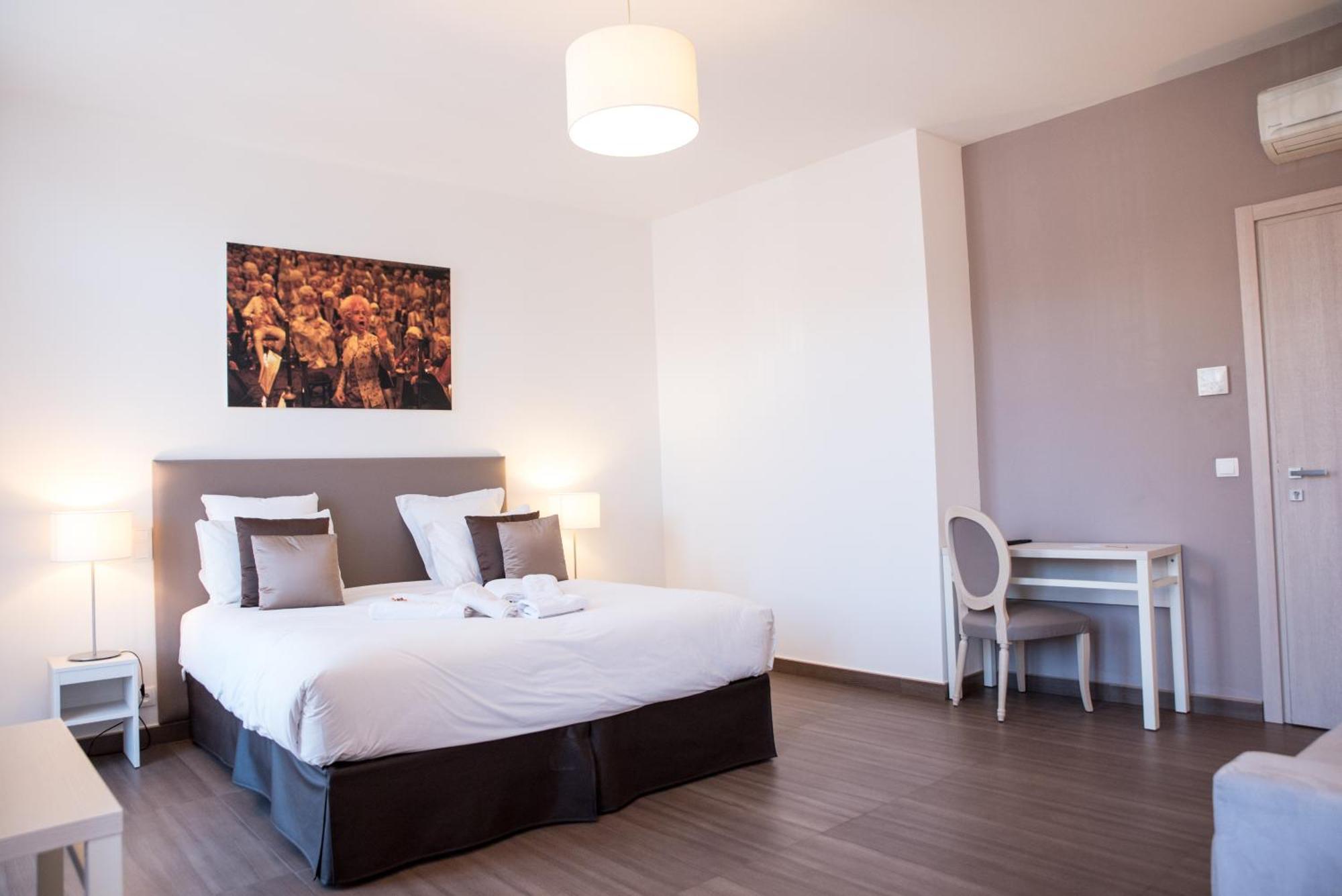 Hotel Casabella Cannes Mouans Sartoux Exterior photo